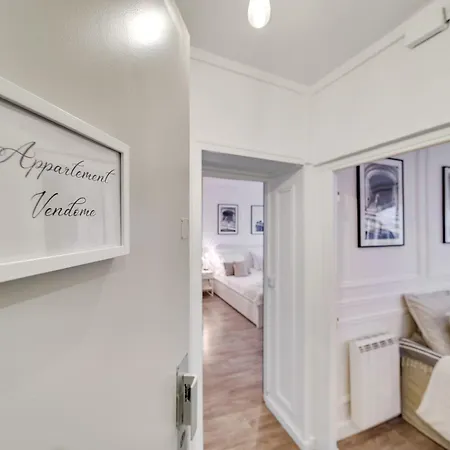 Historical In The Heart Of - 1 شقة *