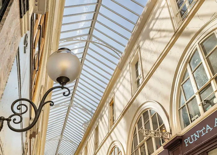 Historical In The Heart Of - 1 * Paris